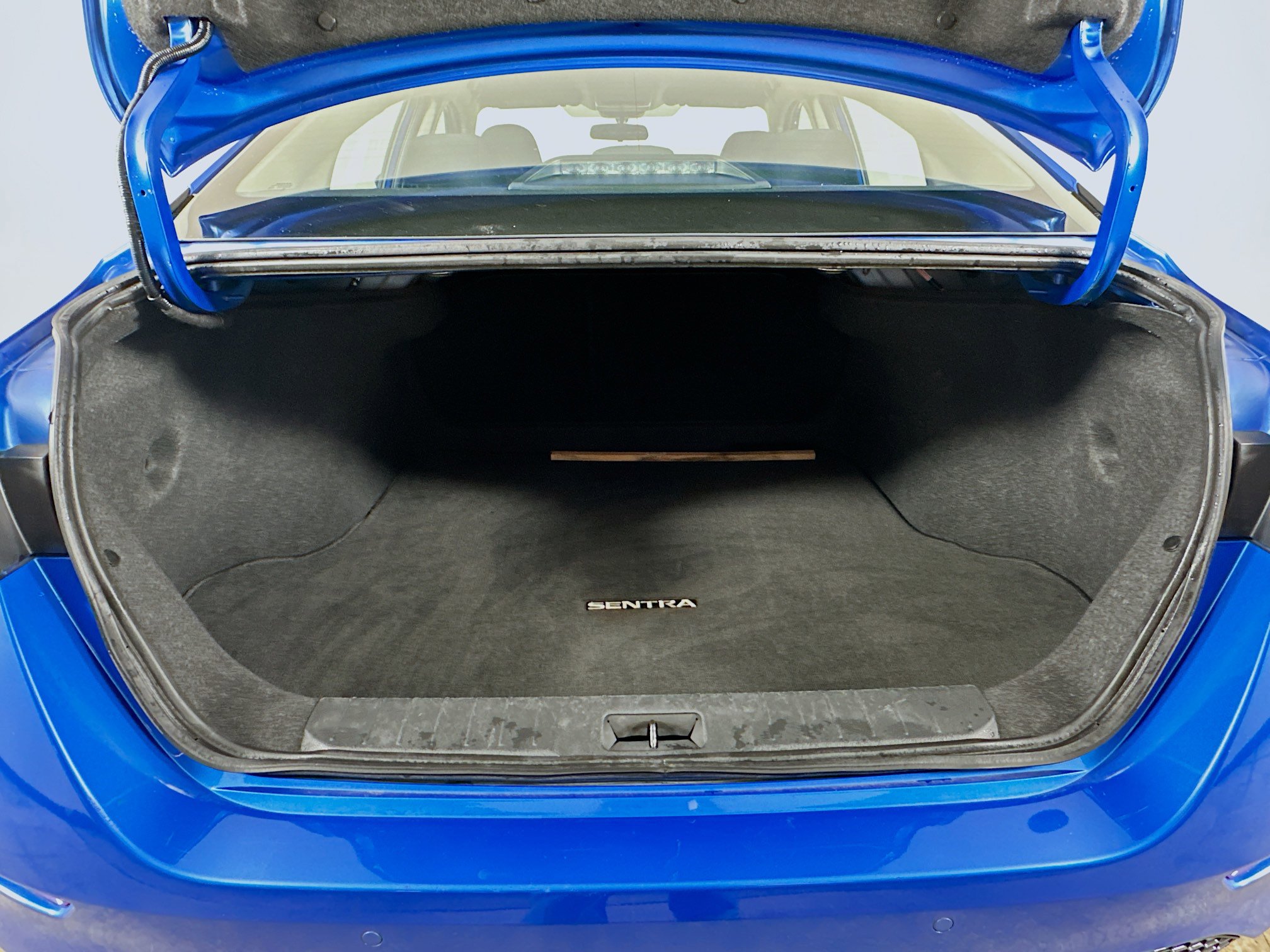 Used 2024 Nissan Sentra SV image 27