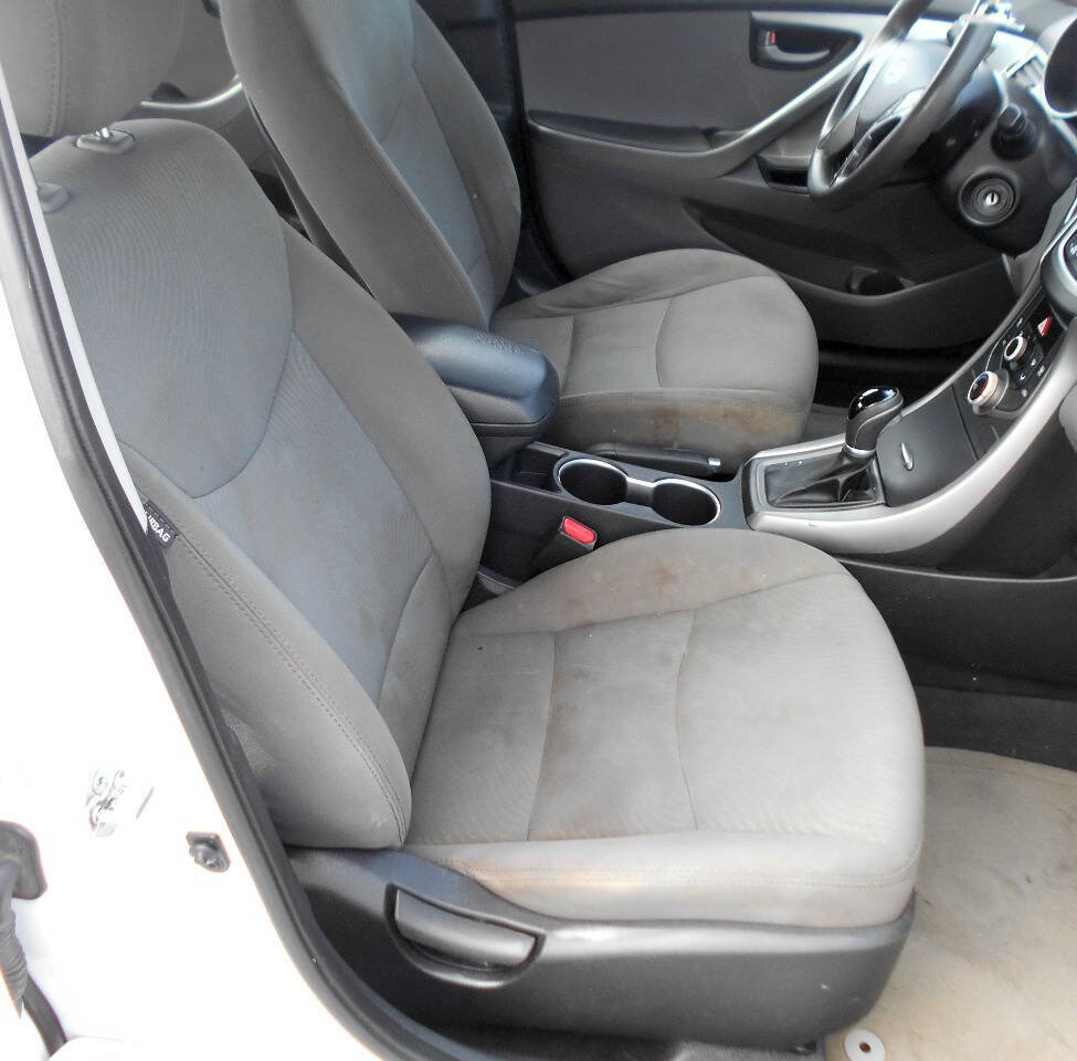 Used 2016 Hyundai Elantra SE FWD image 21