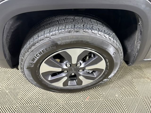 Used 2023 Jeep Grand Cherokee 4WD 4xe w/ Luxury Tech Group II image 10