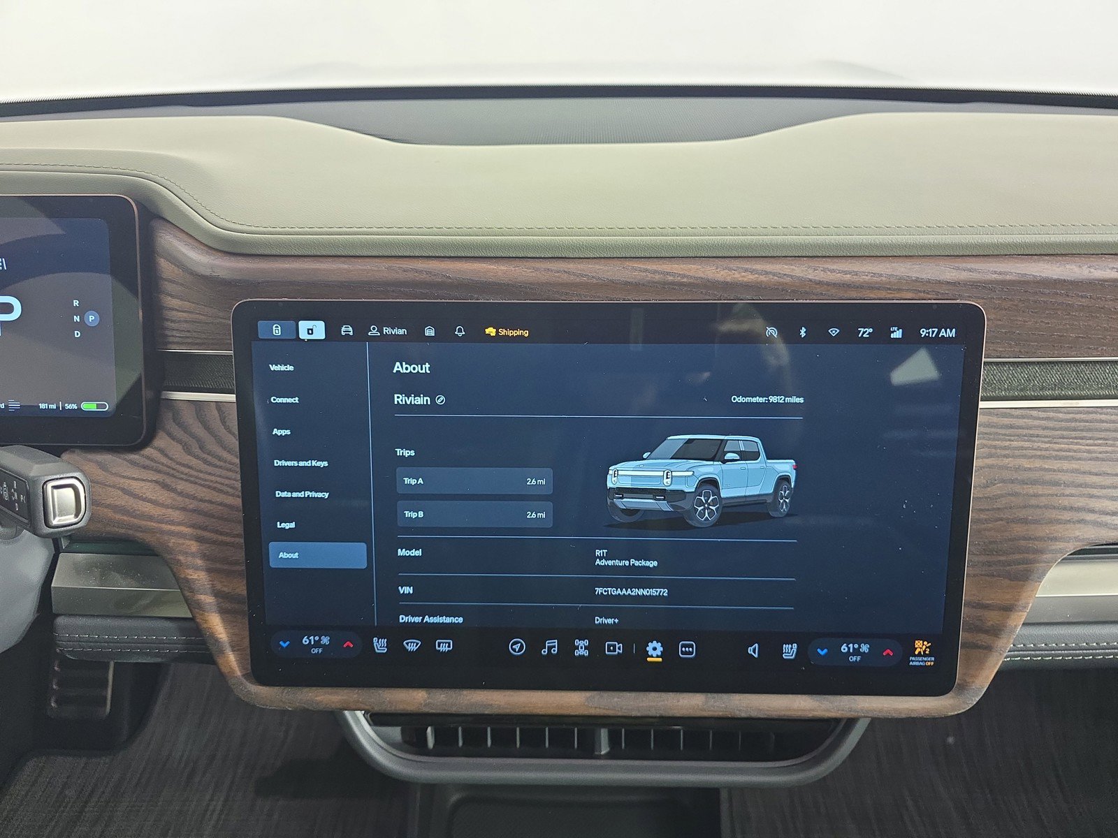 Used 2022 Rivian R1T Adventure image 27