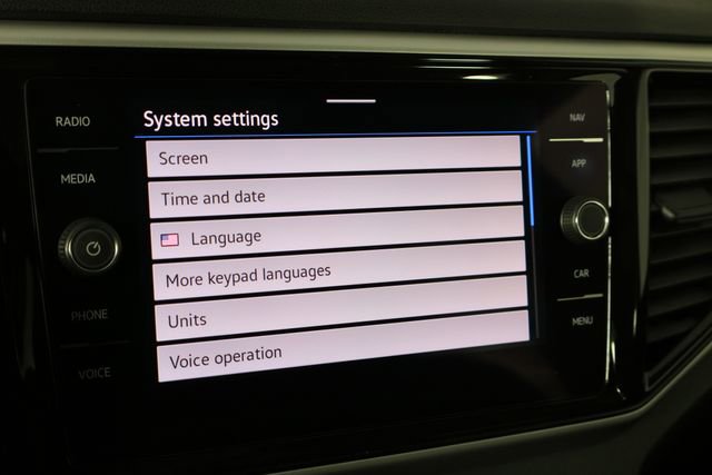 Used 2022 Volkswagen Atlas SEL Premium image 34