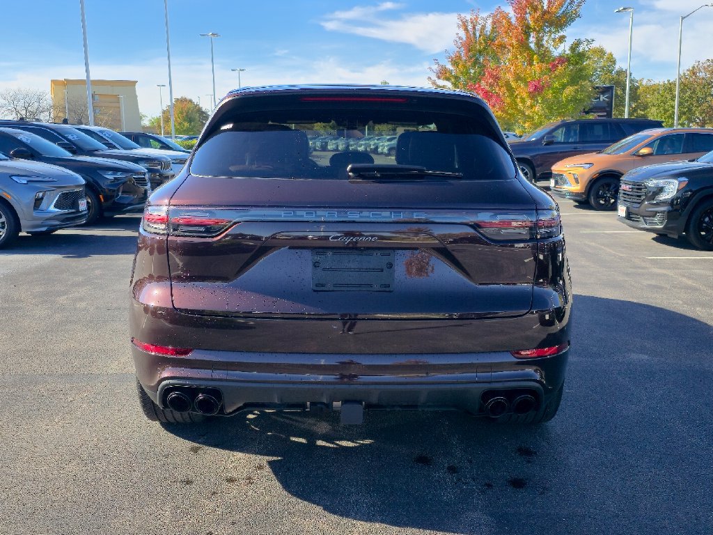Used 2023 Porsche Cayenne Platinum Edition AWD/4WD image 8