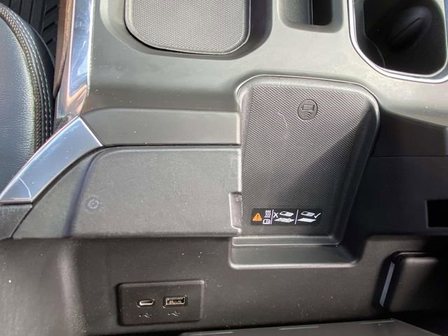 Used 2022 Chevrolet Silverado 1500 High Country w/ Z71 Off-Road Package image 18