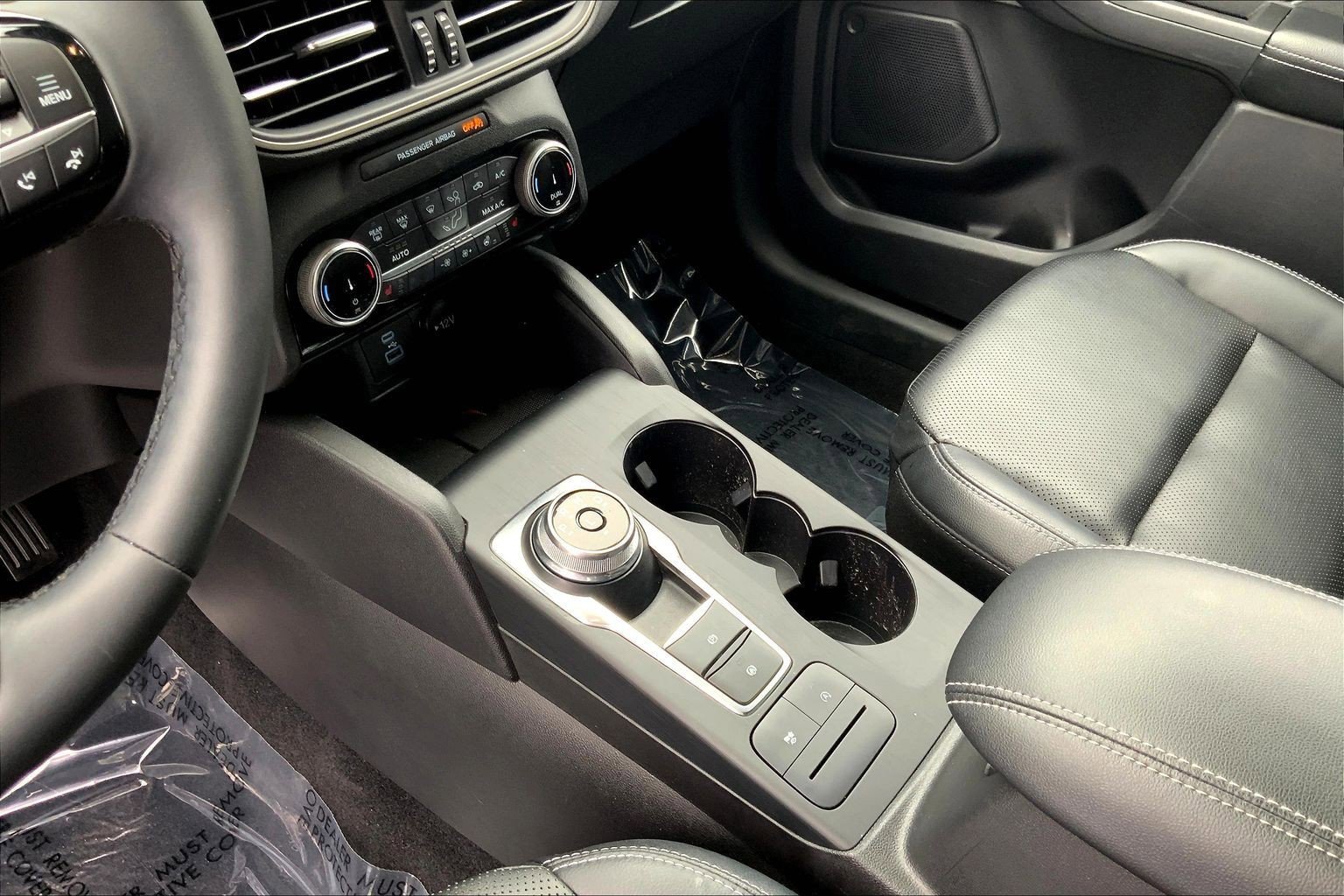 Used 2022 Ford Escape SEL image 15