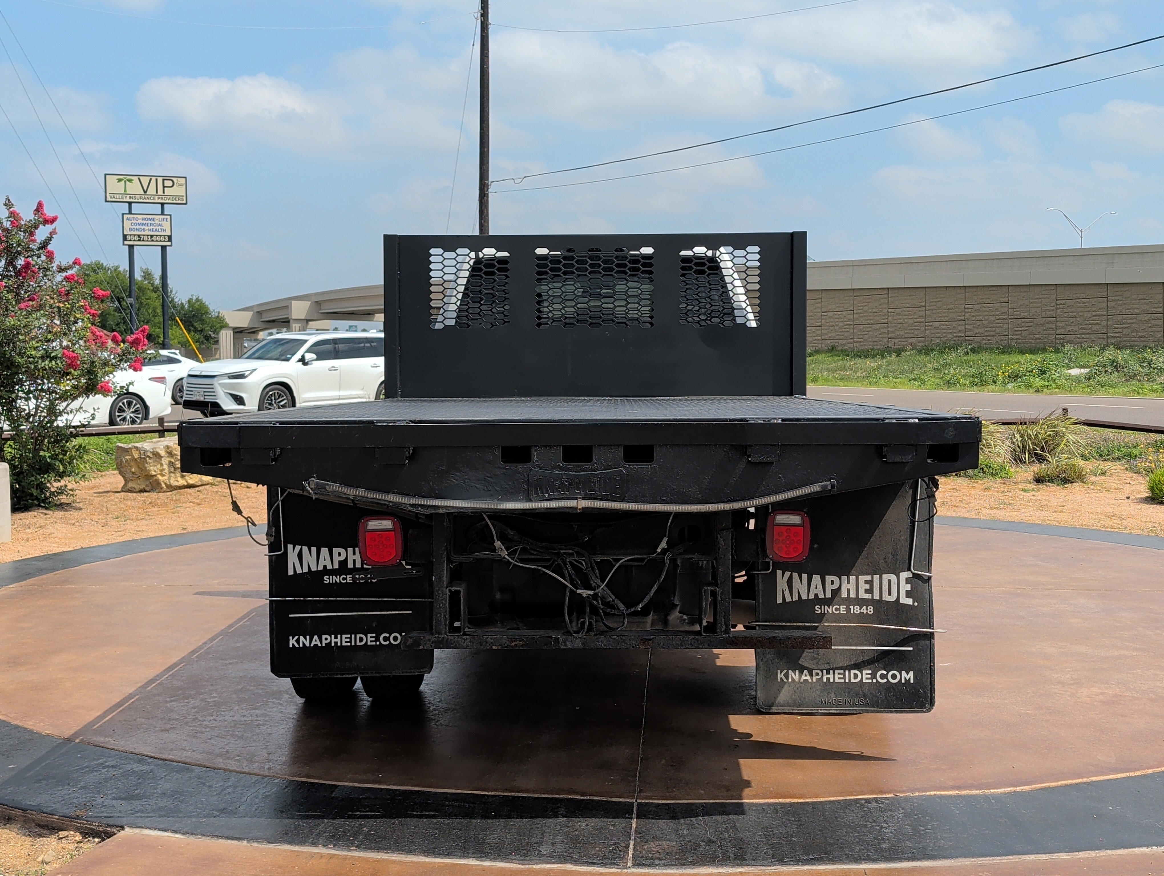 Used 2018 RAM 5500 Tradesman AWD/4WD image 3