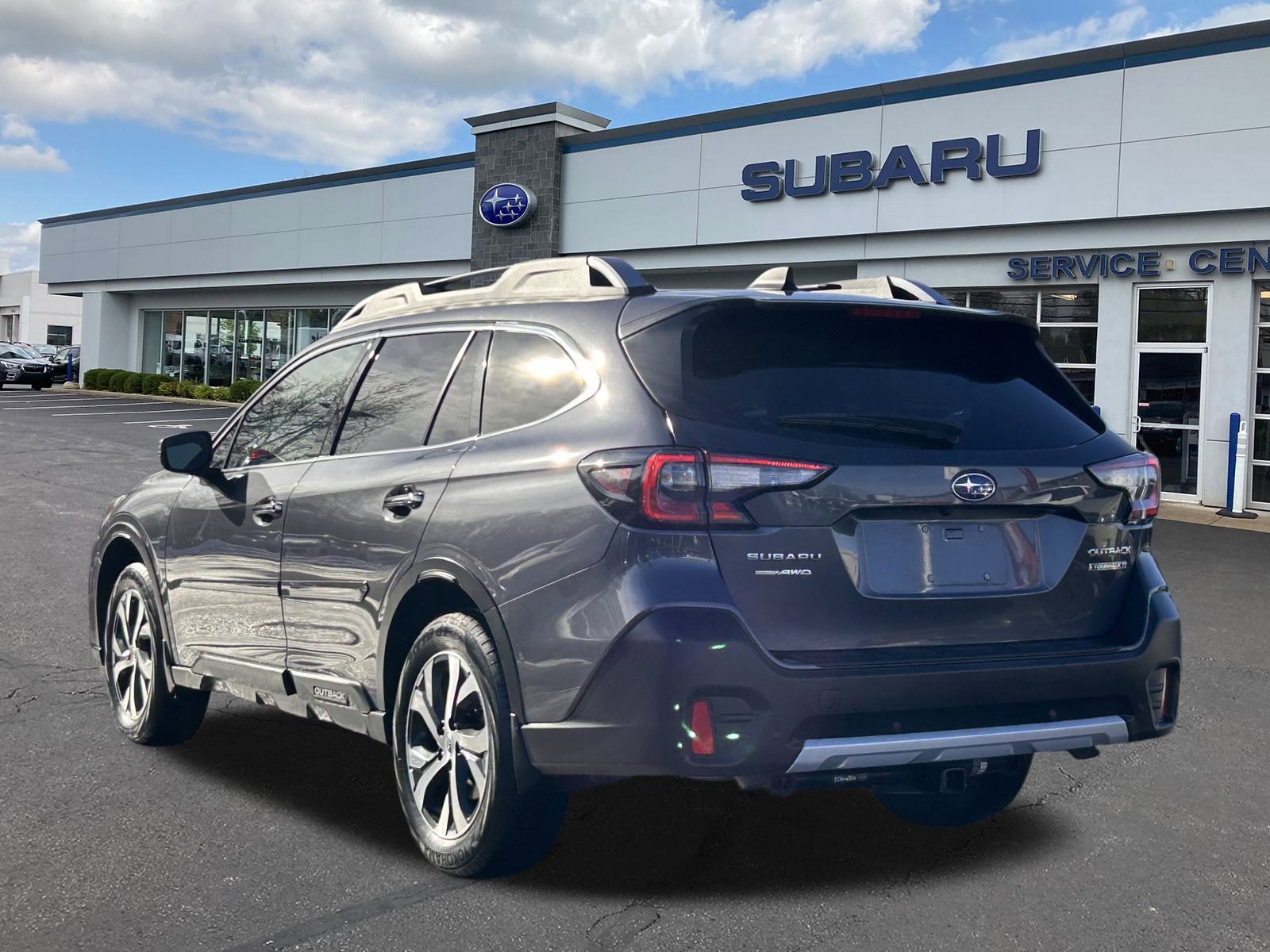 Used 2021 Subaru Outback Touring XT image 5