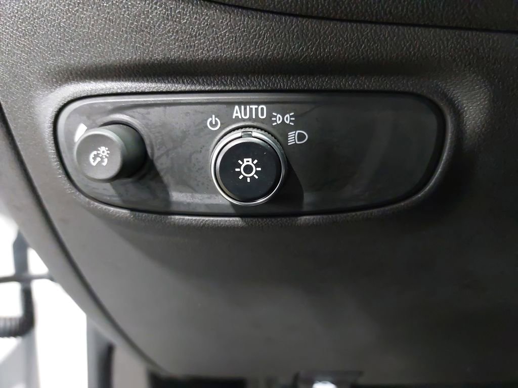 Used 2022 Chevrolet Equinox LT image 27