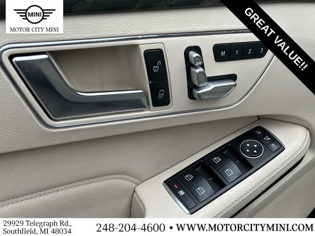 Used 2016 Mercedes-Benz E 350 4MATIC Sedan image 19