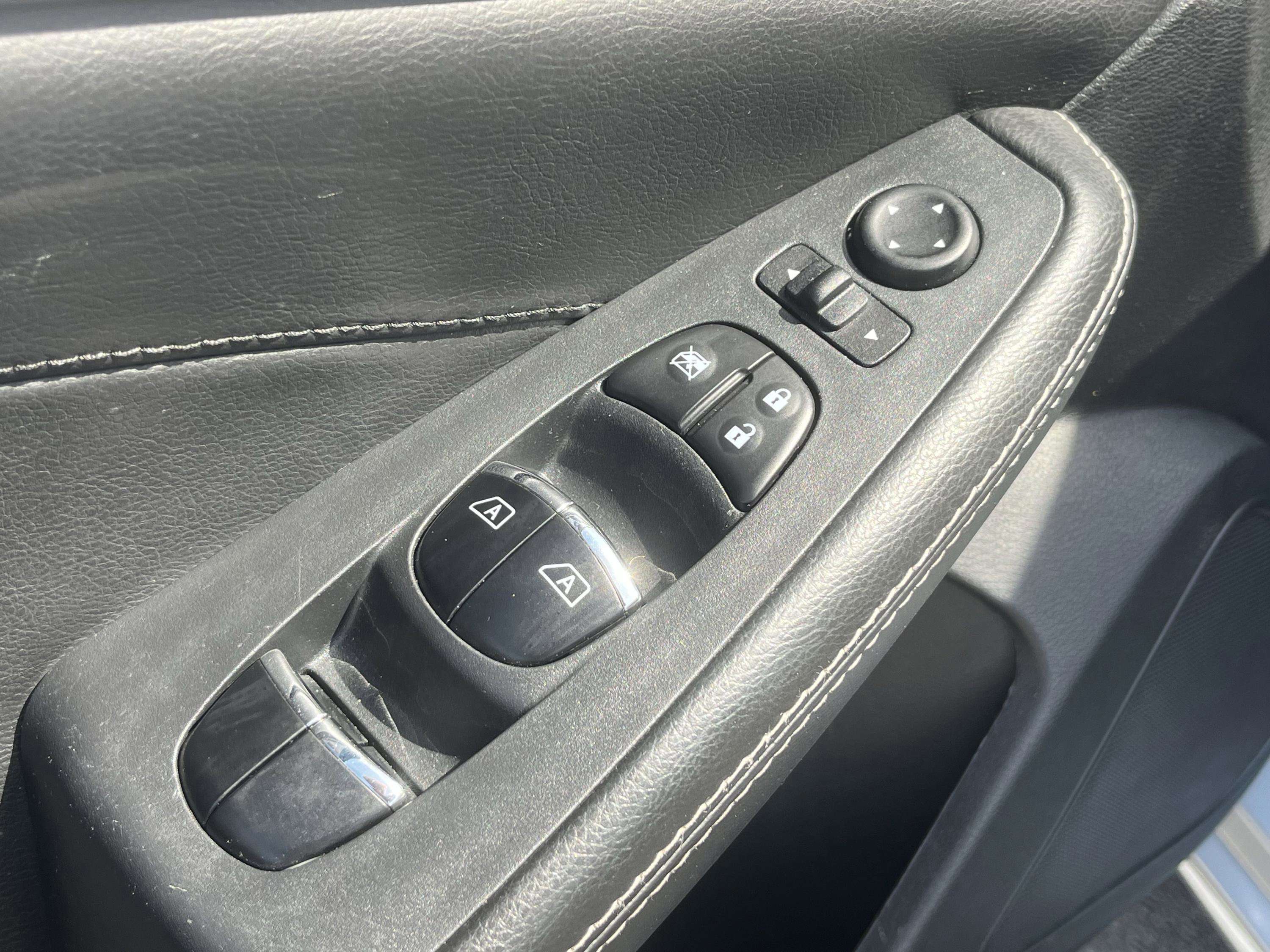 Used 2018 Nissan Maxima 3.5 SV FWD image 10