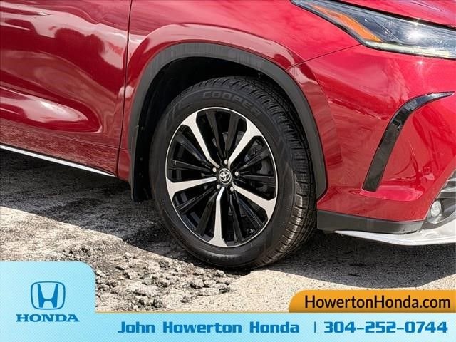 Used 2022 Toyota Highlander XSE image 32