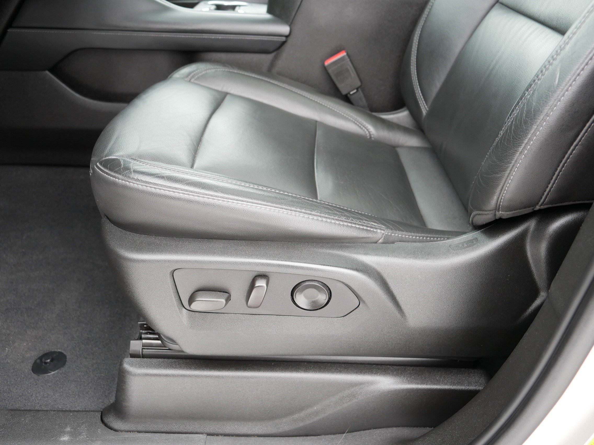 Used 2021 Chevrolet Tahoe Z71 w/ Z71 Signature Package image 20