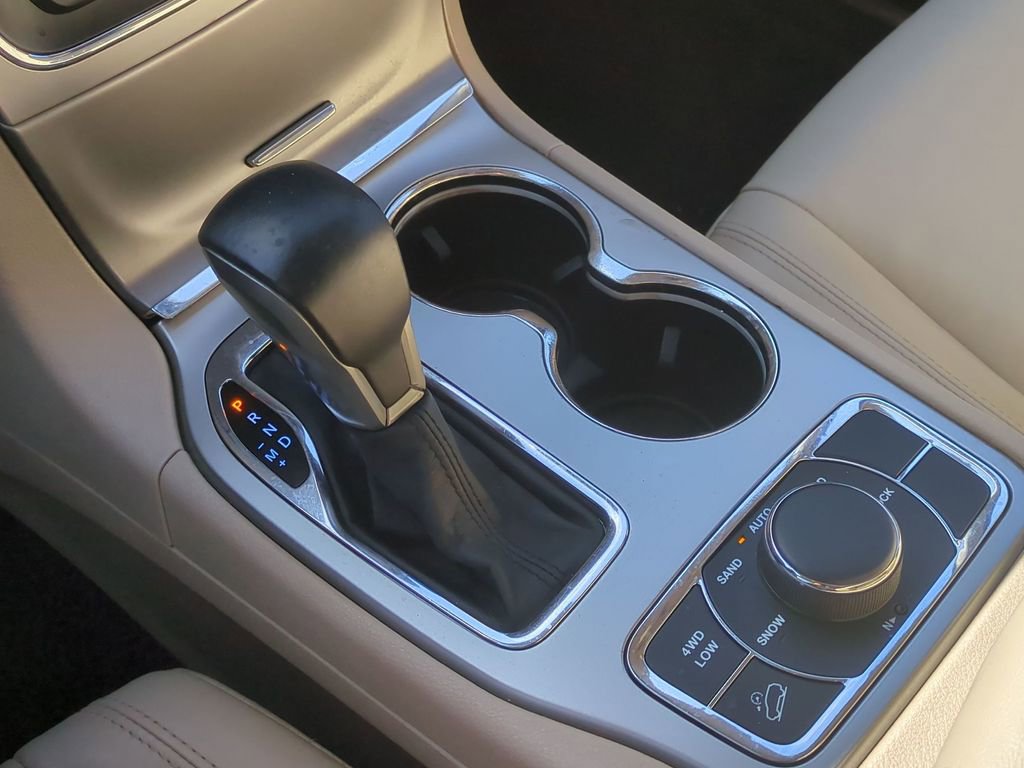 Used 2018 Jeep Grand Cherokee Limited w/ Trailer Tow Group IV image 22