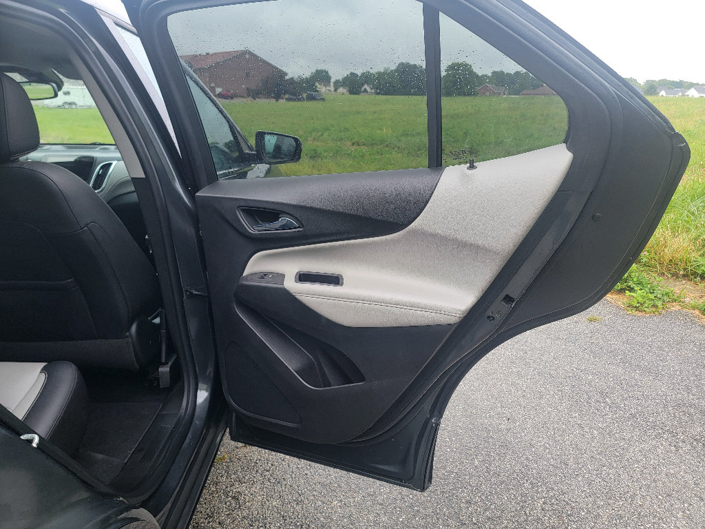 Used 2020 Chevrolet Equinox Premier FWD image 27