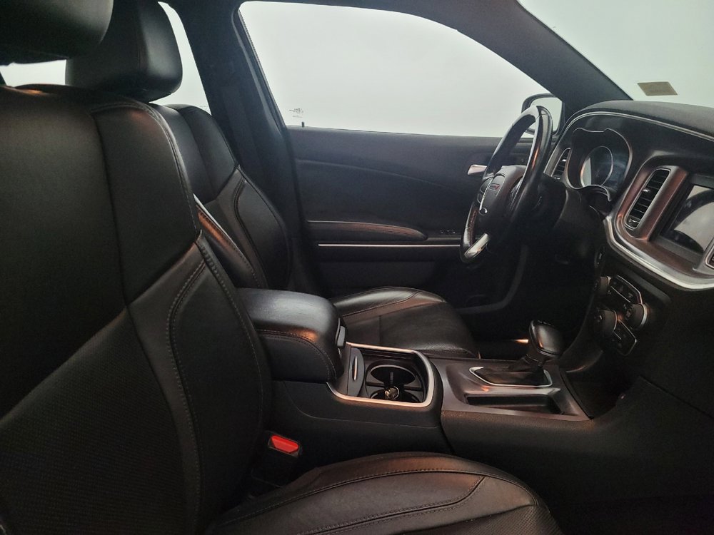 Used 2021 Dodge Charger SXT w/ Leather Interior Group image 21