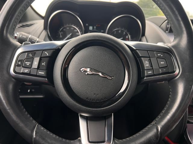 Used 2019 Jaguar F-TYPE Convertible RWD image 18