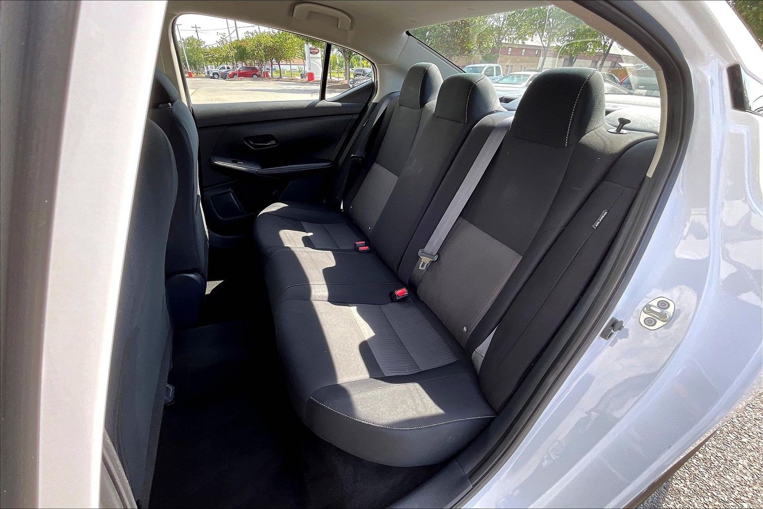 Used 2024 Nissan Sentra SV FWD image 30