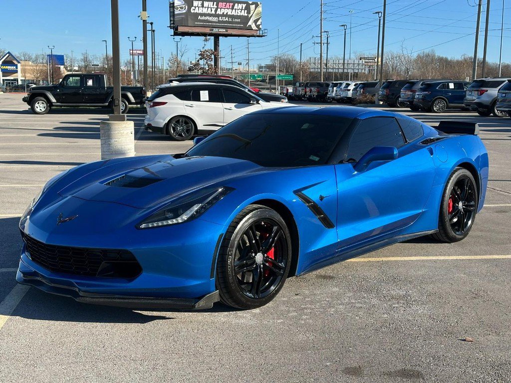 Used 2016 Chevrolet Corvette Stingray Coupe w/ Carbon Flash Badge Package image 1