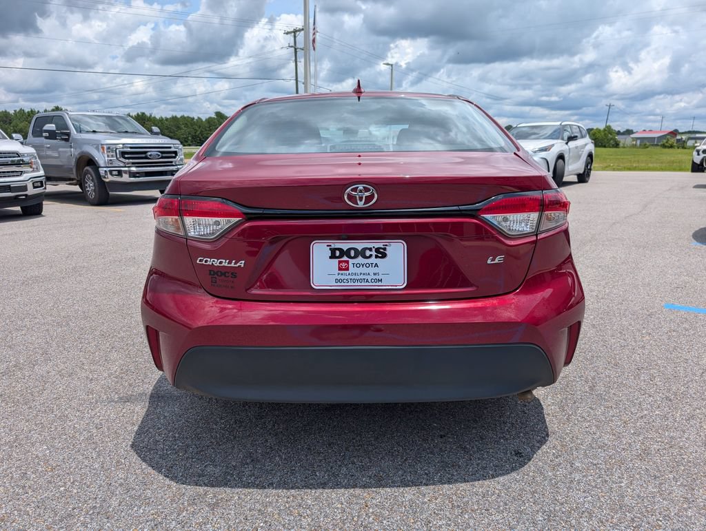Used 2025 Toyota Corolla LE FWD image 4