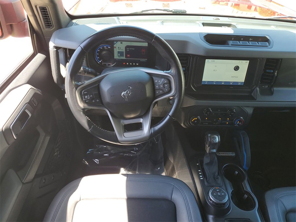Used 2022 Ford Bronco Black Diamond image 13