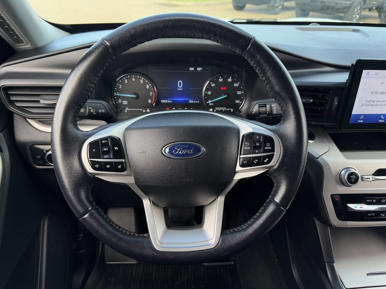 Used 2023 Ford Explorer XLT image 14