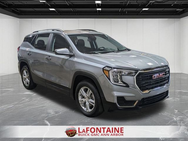 Used 2023 GMC Terrain SLE w/ Driver Convenience Package image 7