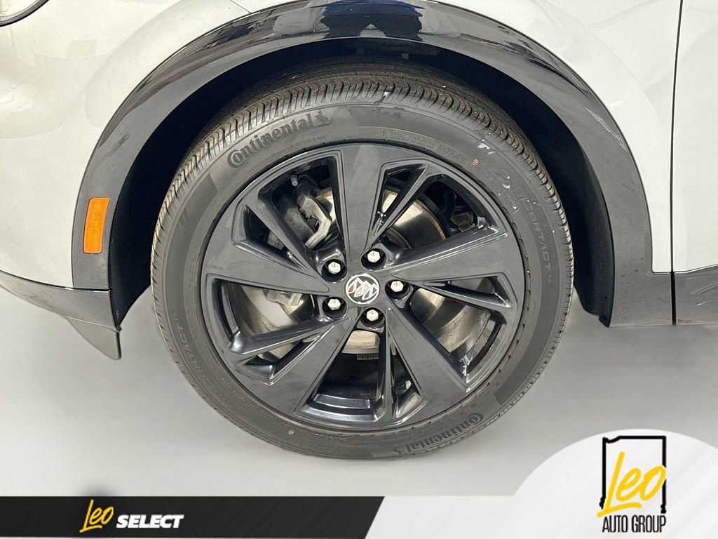 Used 2023 Buick Envision Essence w/ Technology Package I AWD/4WD image 35