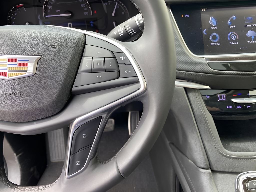 Used 2018 Cadillac XT5 Luxury w/ LPO, Sport Package image 15