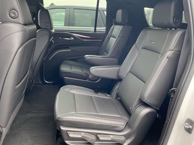 Used 2023 Cadillac Escalade ESV Luxury AWD/4WD image 26