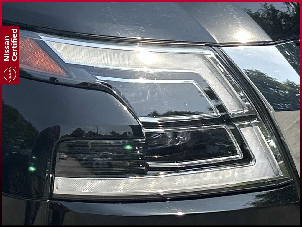 Certified 2022 Nissan Armada SV w/ Cargo Package RWD image 11
