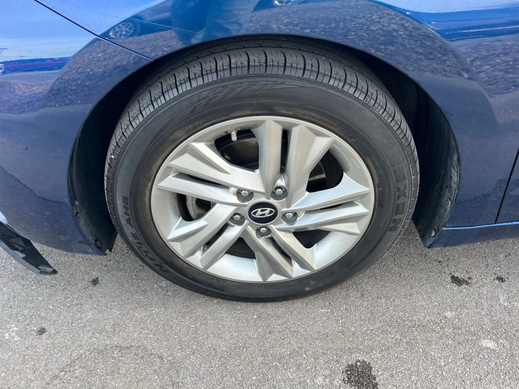 Used 2020 Hyundai Elantra SEL w/ Cargo Package (C1) image 13