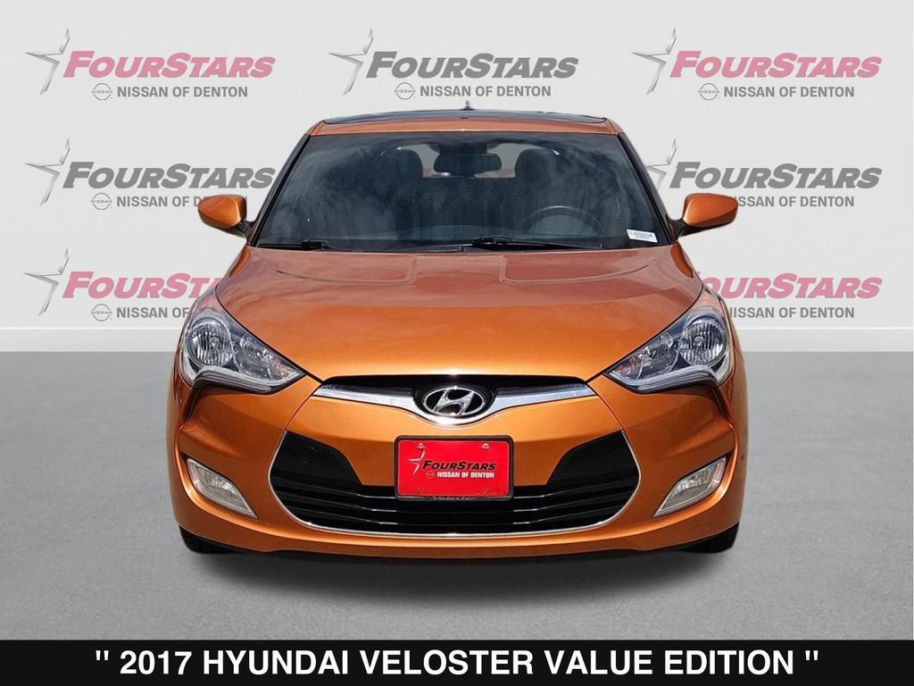 Used 2017 Hyundai Veloster Value Edition FWD image 10