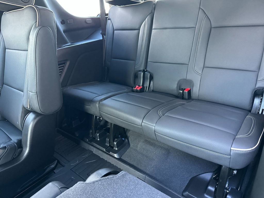 New 2026 GMC Yukon Elevation w/ Elevation Premium Package image 15