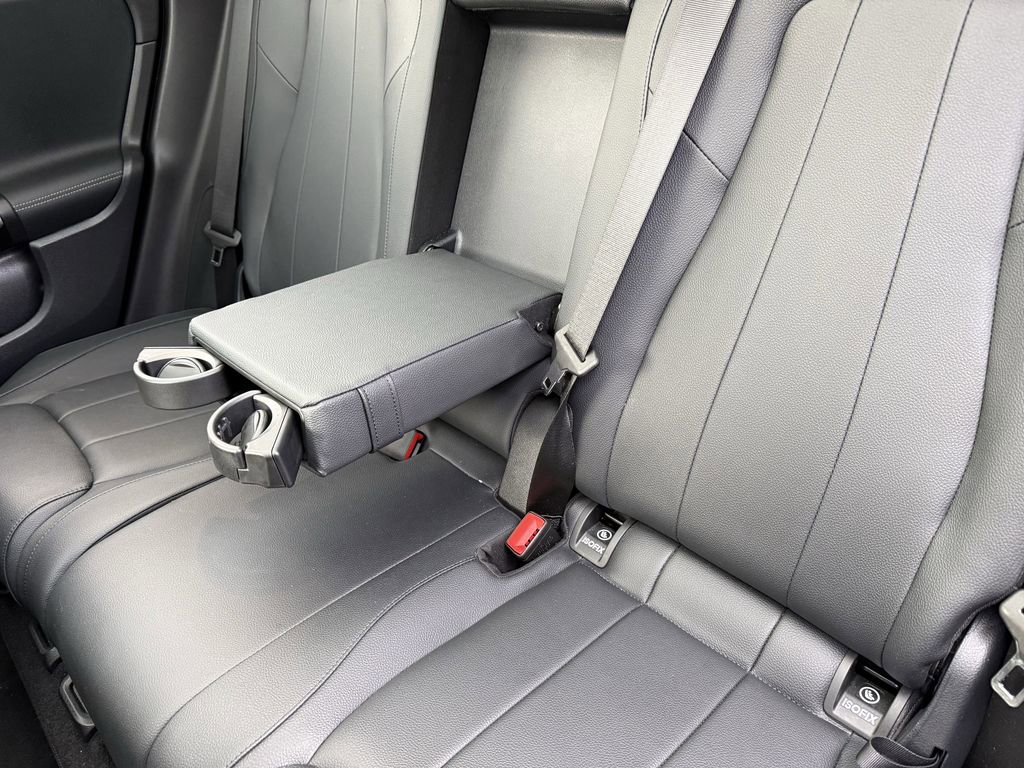 Certified 2025 Mercedes-Benz GLA 250 4MATIC image 13