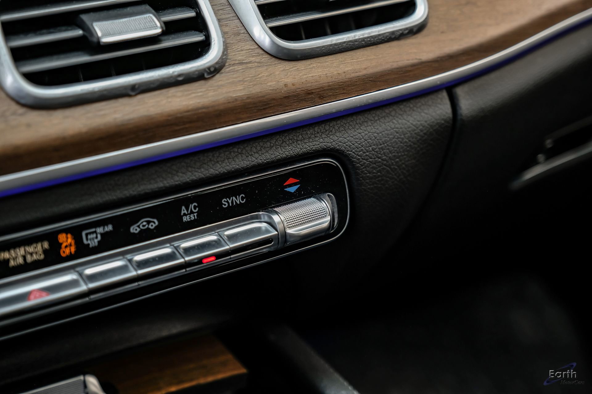 Used 2025 Mercedes-Benz GLS 580 4MATIC image 62