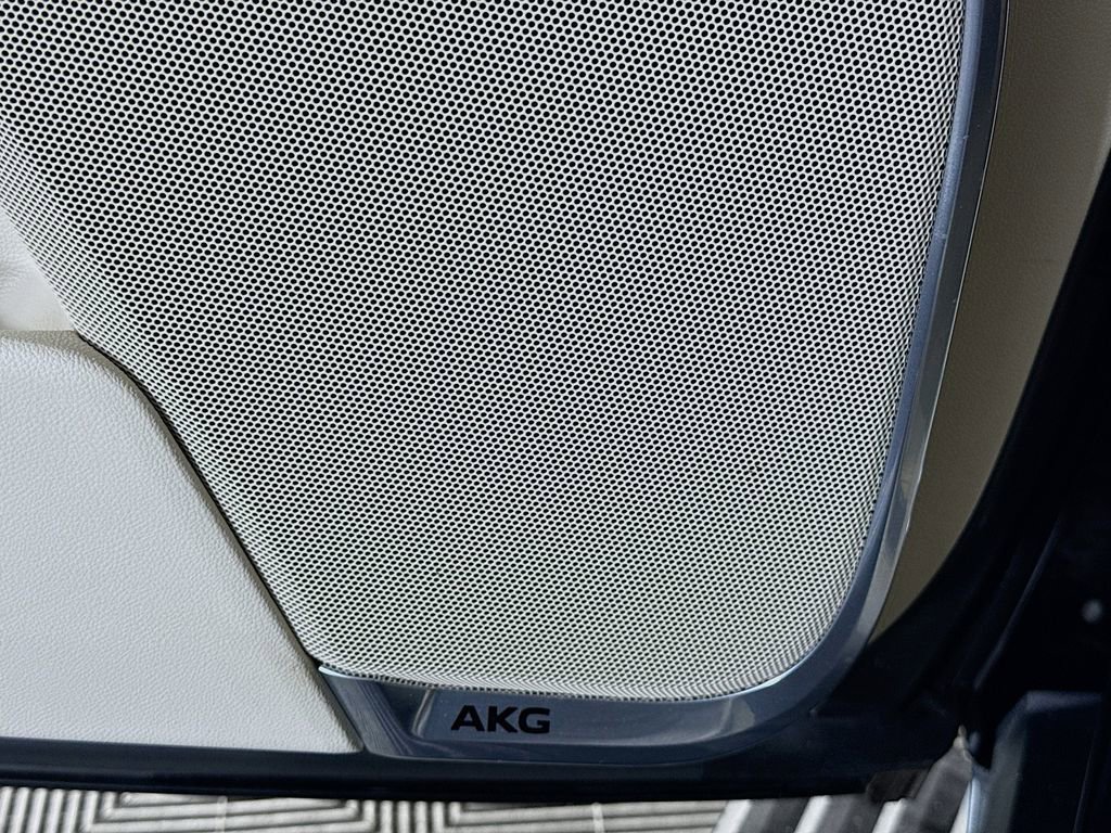 Used 2021 Cadillac Escalade Premium Luxury Platinum image 26