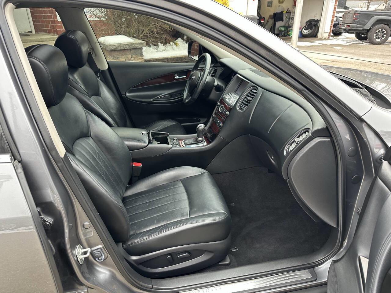 Used 2016 INFINITI QX50 AWD w/ Premium Plus Package image 25