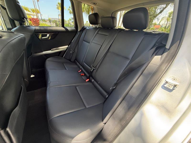 Used 2014 Mercedes-Benz GLK 250 BlueTEC 4MATIC image 11