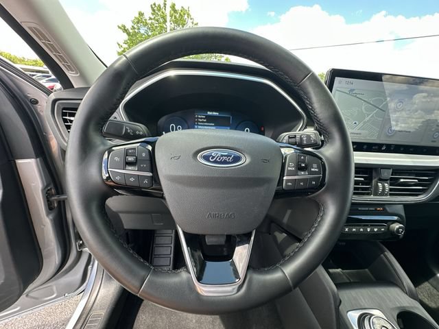 Used 2024 Ford Escape Platinum AWD/4WD image 30