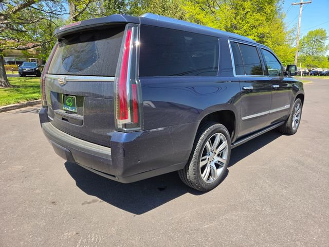 Used 2017 Cadillac Escalade ESV Premium Luxury AWD/4WD image 6