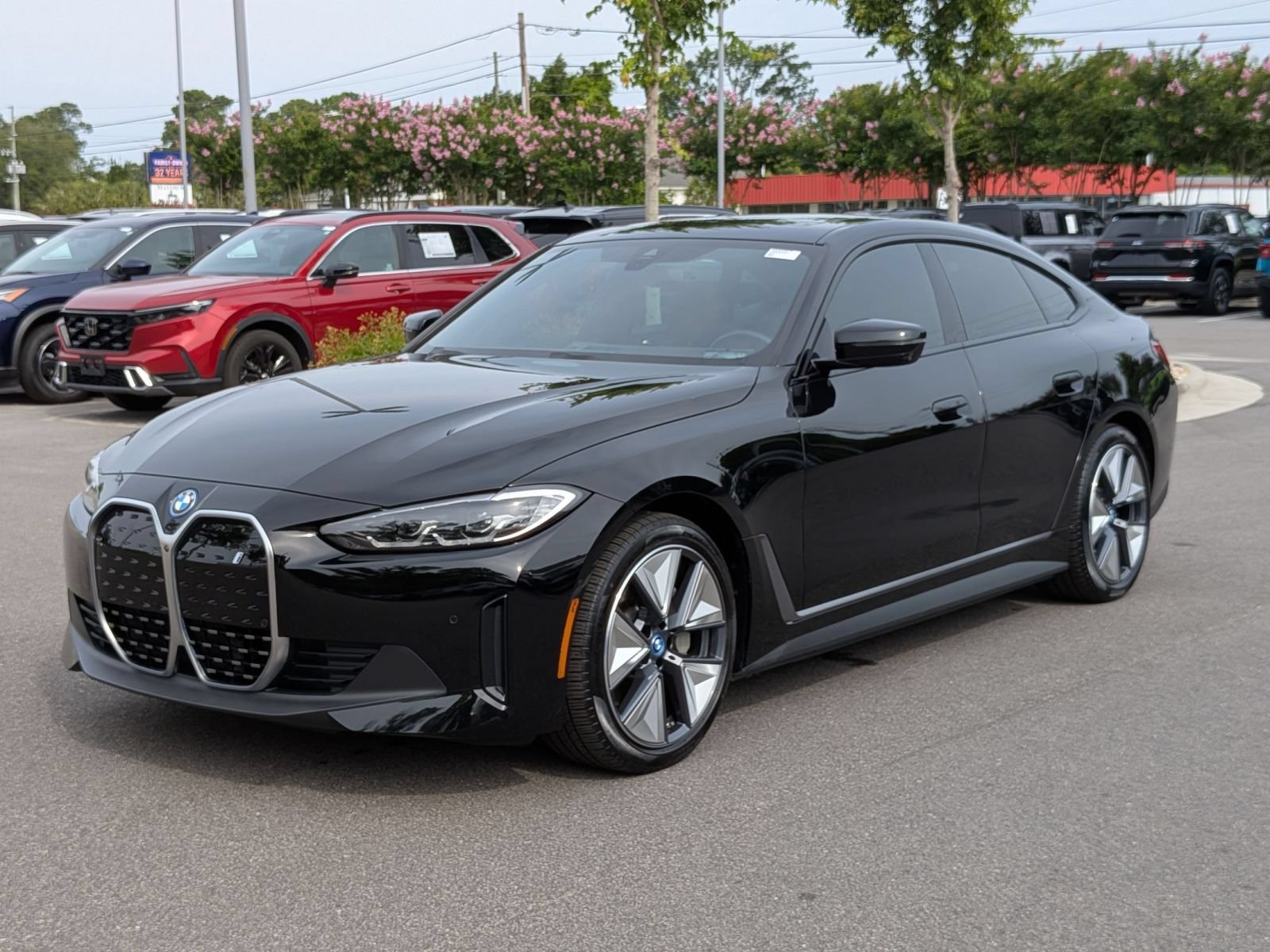 Used 2023 BMW i4 eDrive35 w/ Premium Package RWD image 7