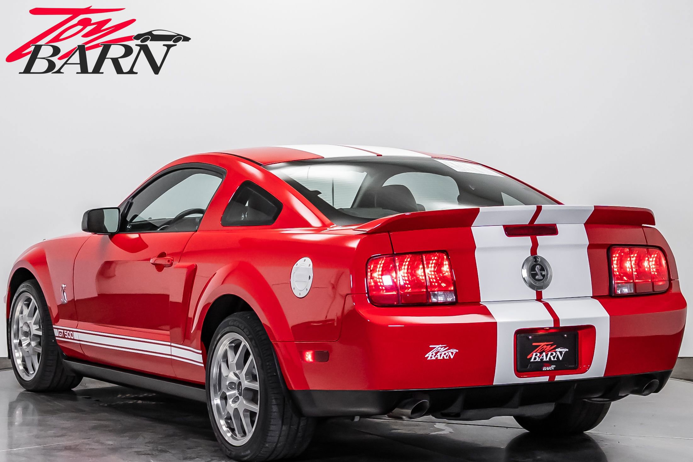 Used 2008 Ford Mustang Shelby GT500 image 3