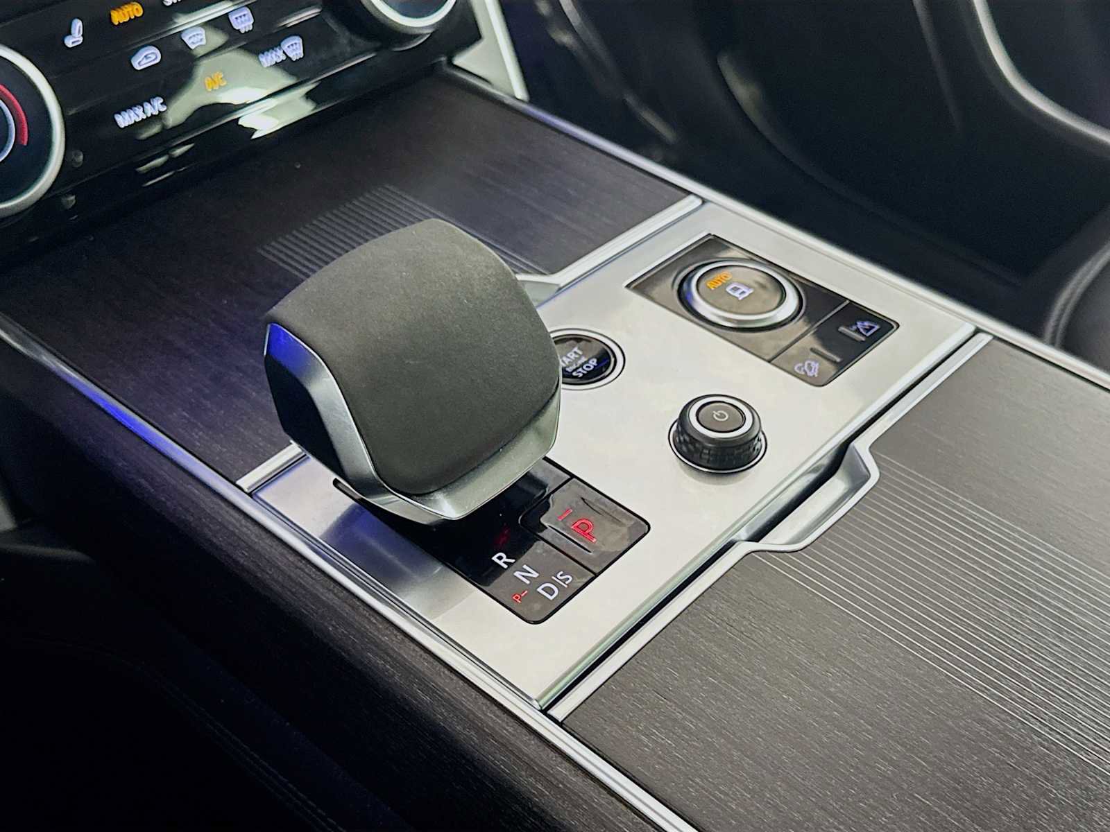 Used 2023 Land Rover Range Rover First Edition image 19