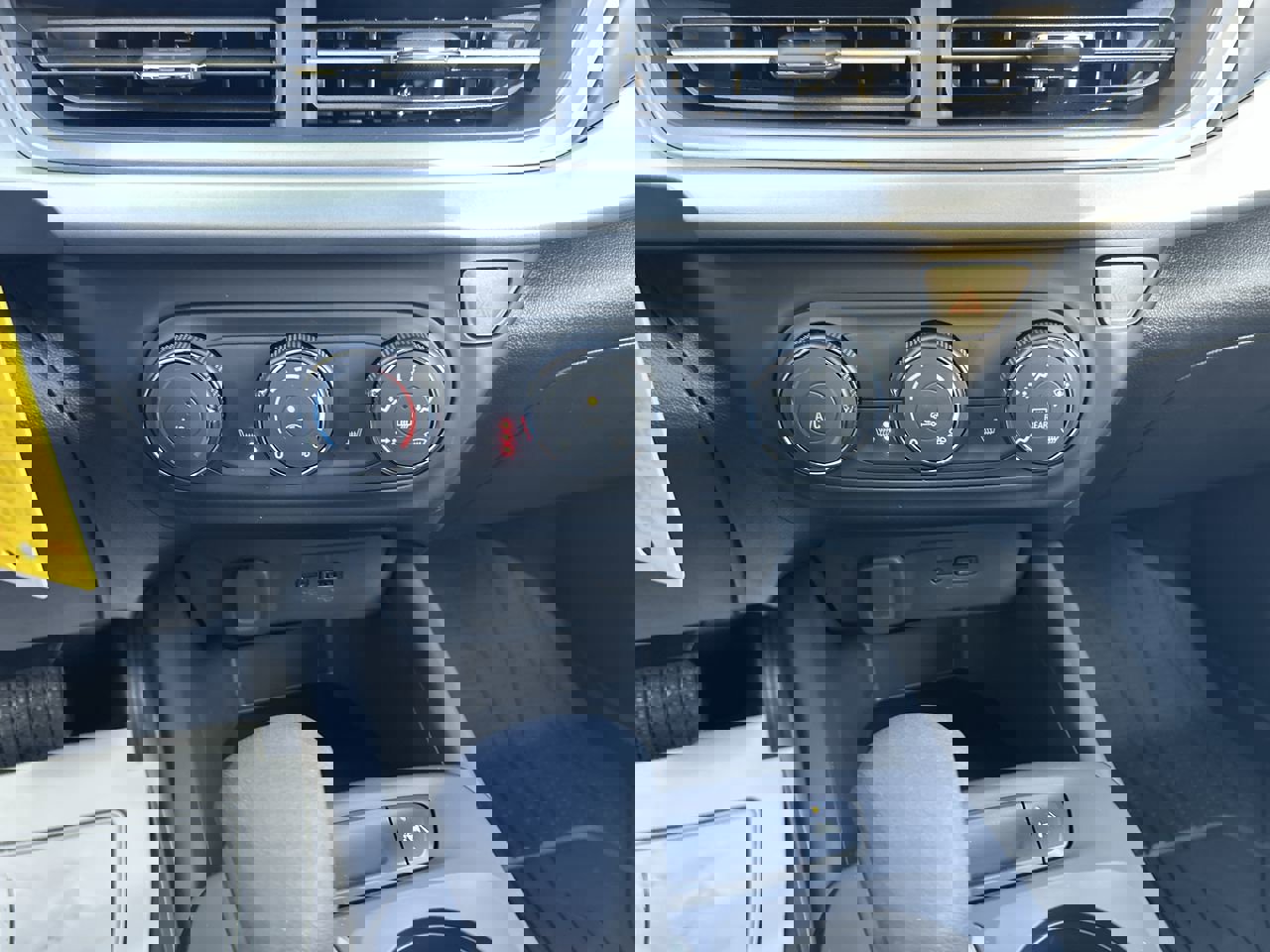 New 2026 Chevrolet Trax RS image 28