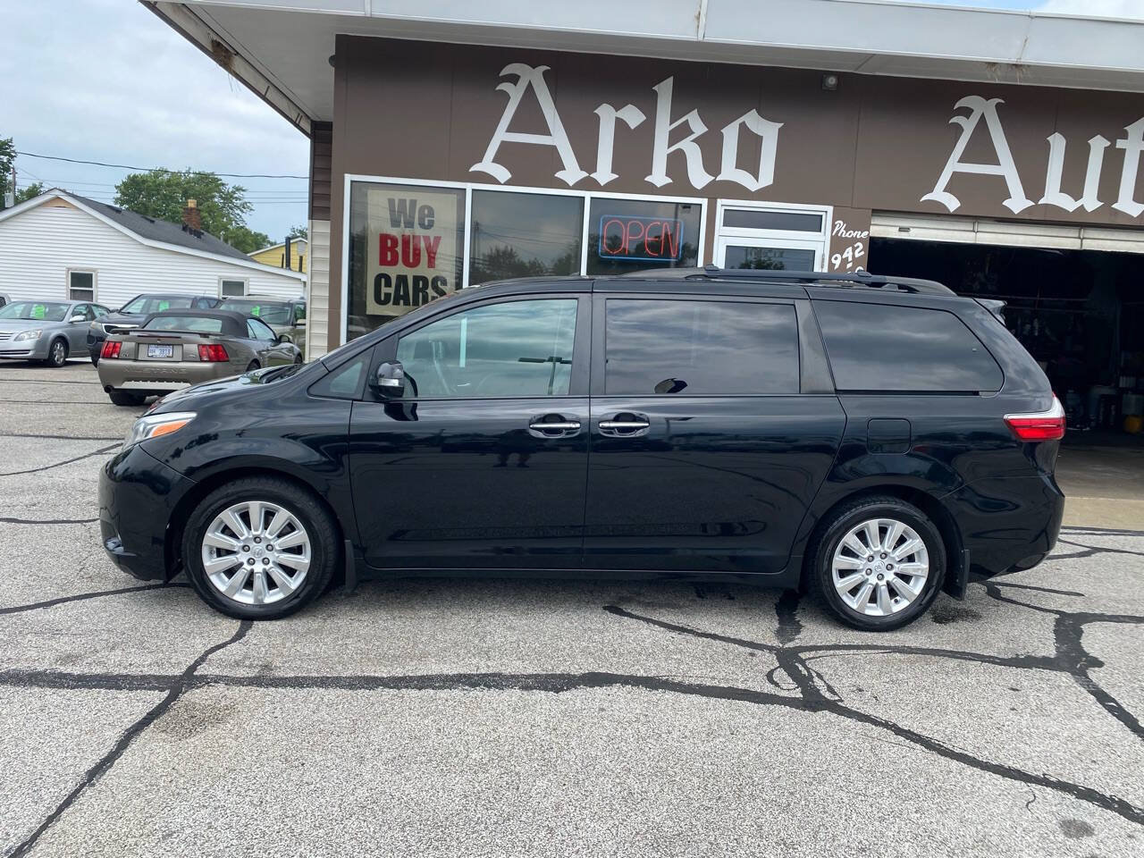 Used 2015 Toyota Sienna Limited Premium AWD/4WD image 5