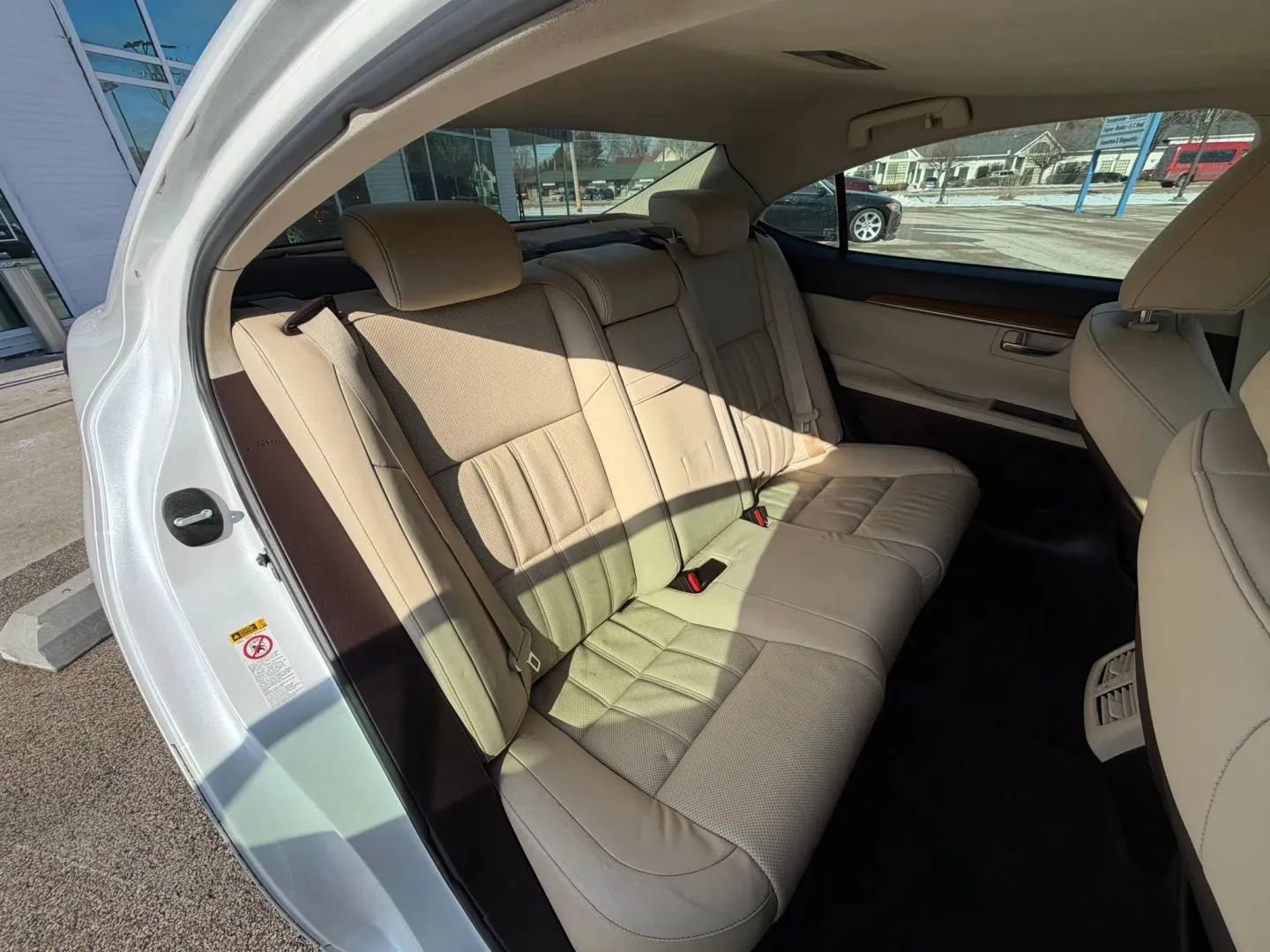 Used 2017 Lexus ES 300h FWD image 15