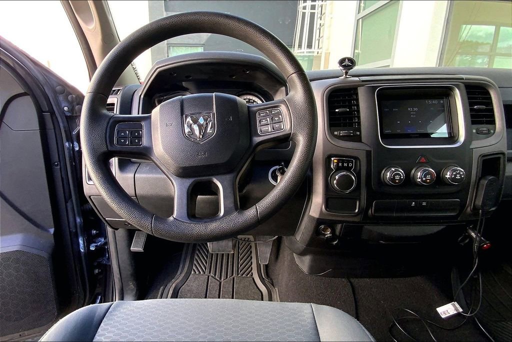 Used 2016 RAM 1500 Express RWD image 5