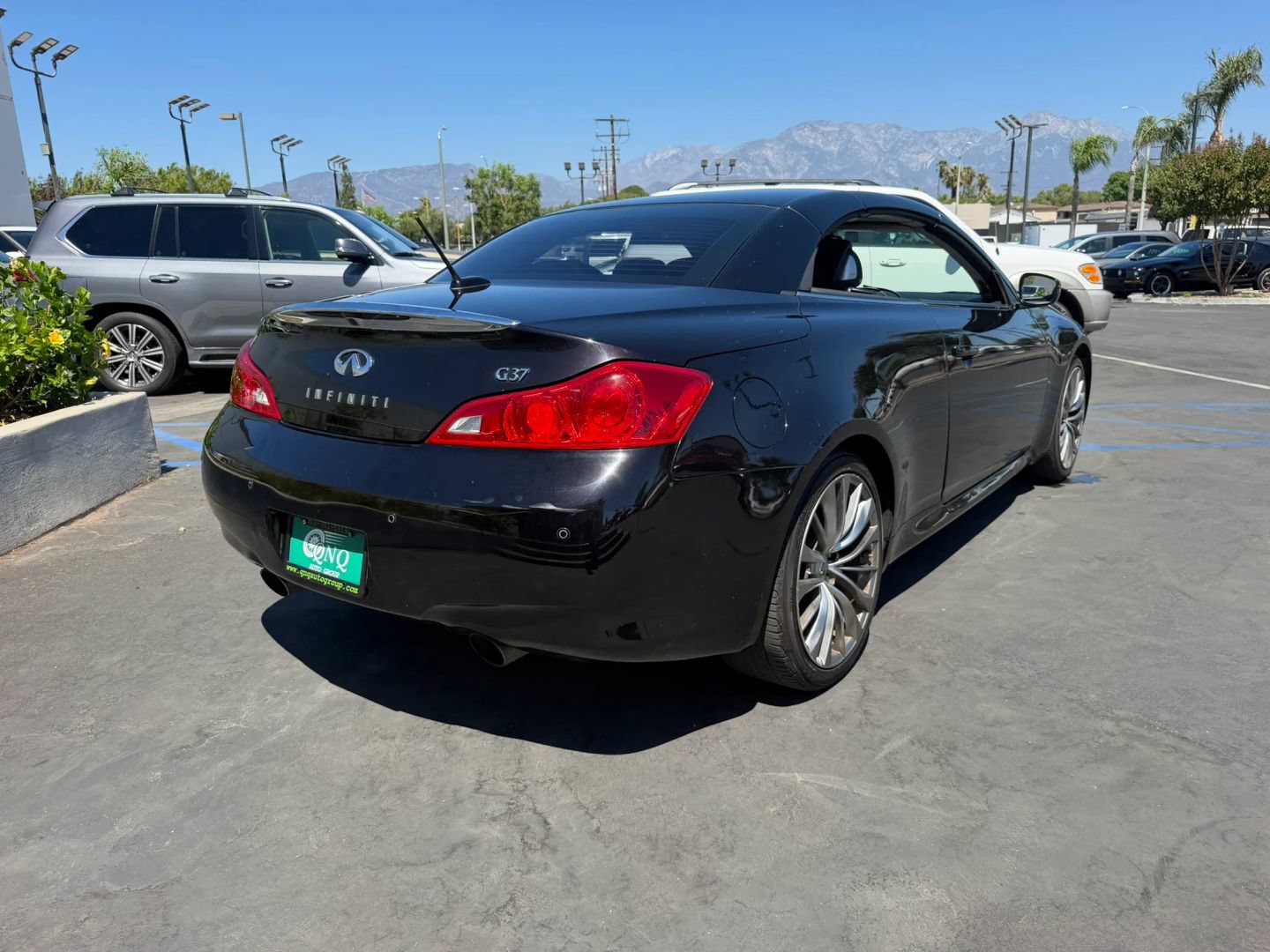 Used 2011 INFINITI G37 Convertible w/ Premium Pkg RWD image 34