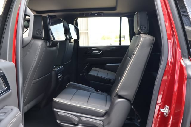 New 2026 GMC Yukon XL Elevation w/ Elevation Premium Package RWD image 16