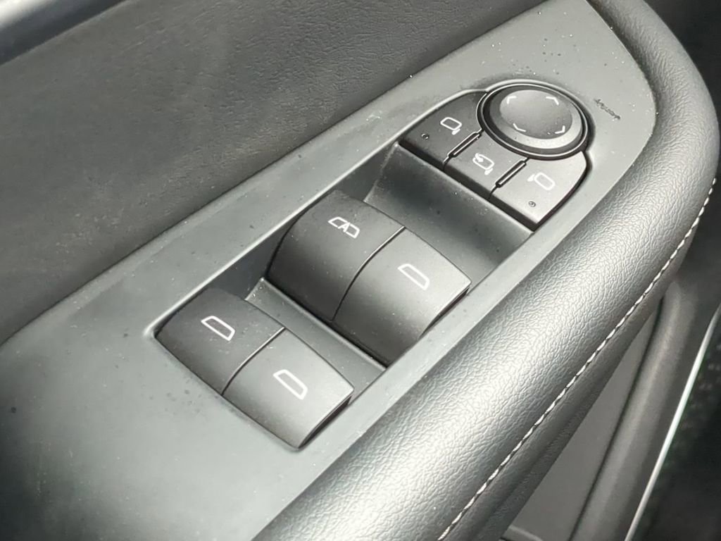 Used 2025 Buick Enclave Preferred image 24