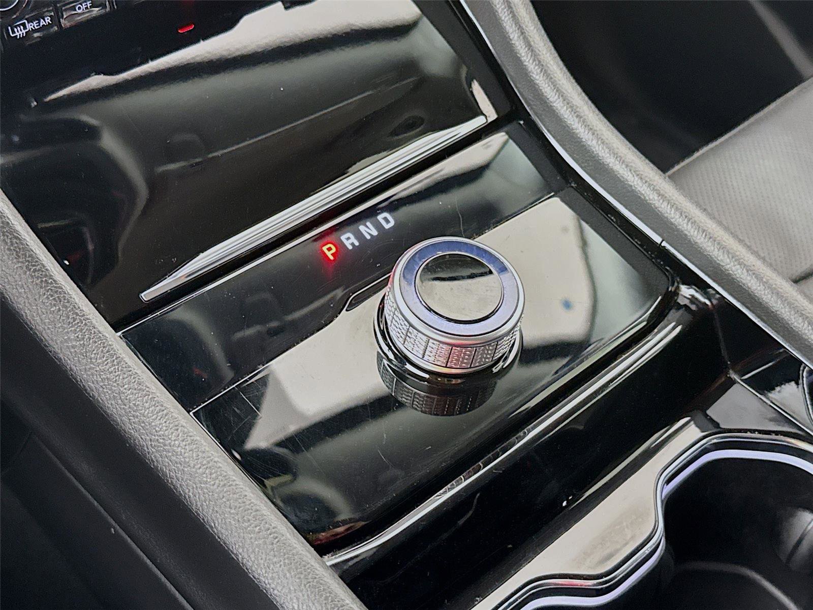 Used 2023 Jeep Grand Cherokee Limited w/ Luxury Tech Group II image 16